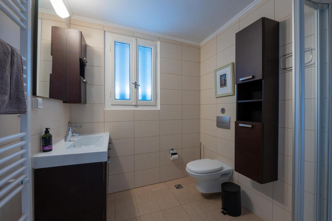 Angelinas Quarters - Kalamata Mediterranean Villas المظهر الخارجي الصورة