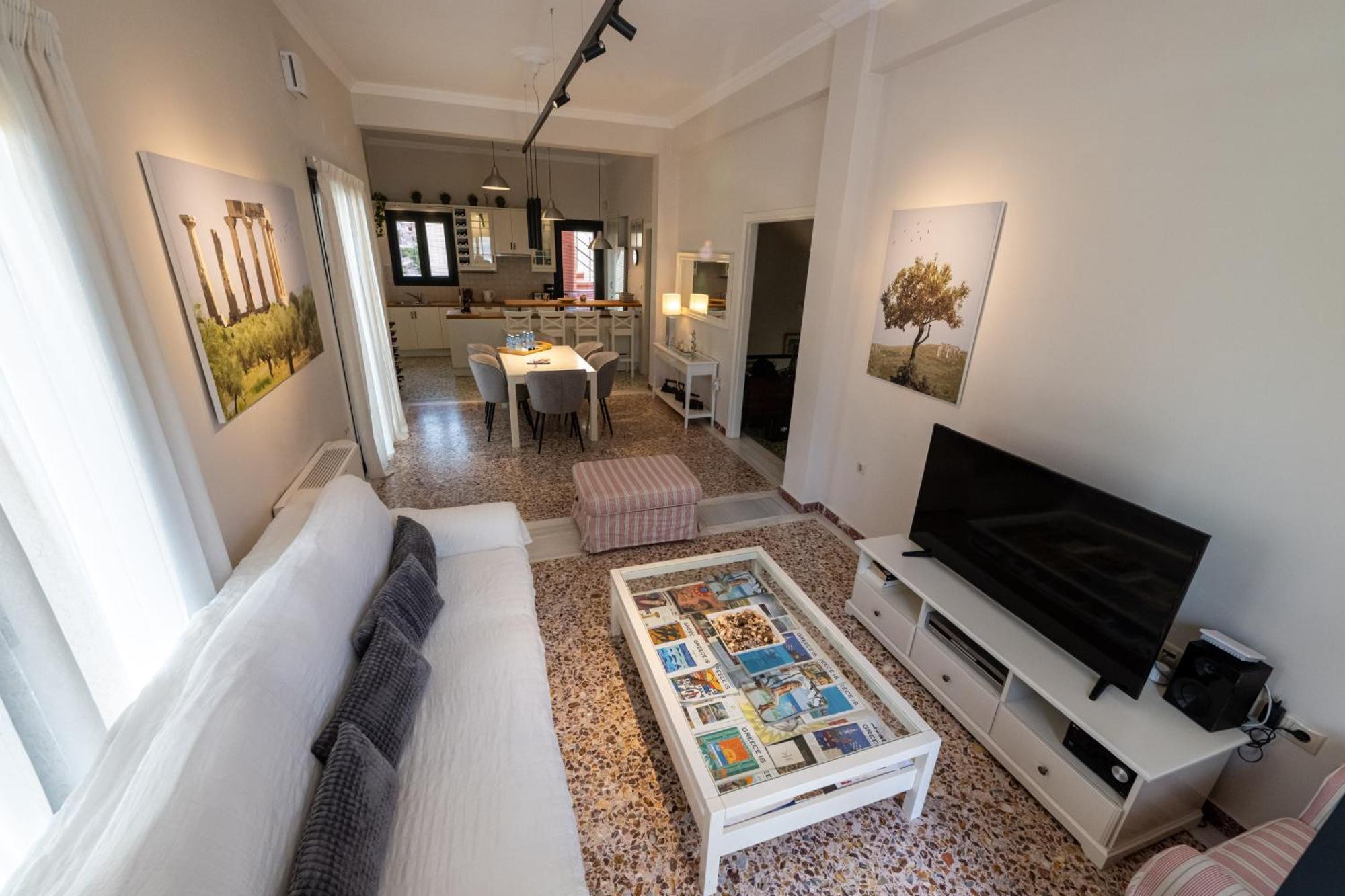 Angelinas Quarters - Kalamata Mediterranean Villas المظهر الخارجي الصورة