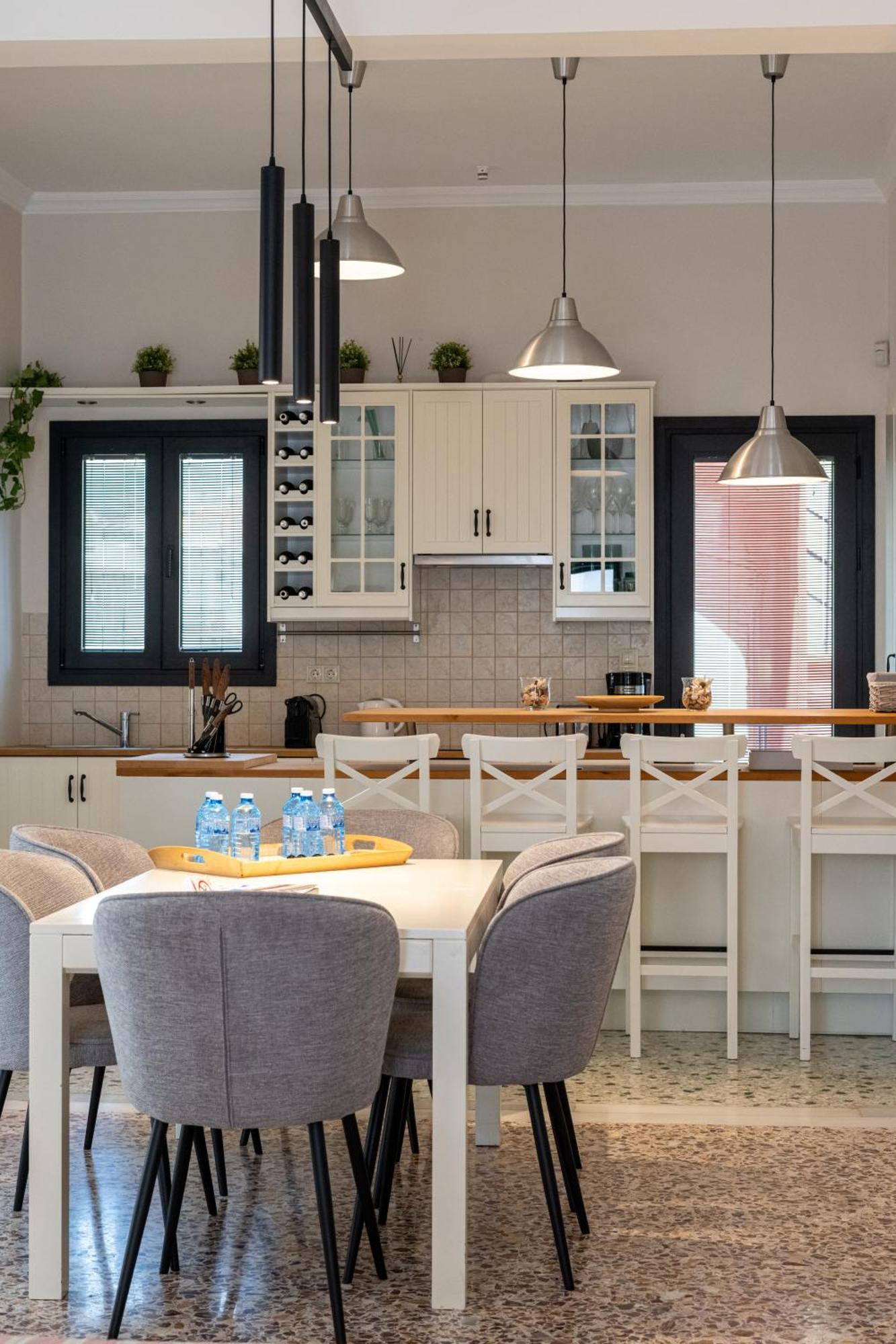 Angelinas Quarters - Kalamata Mediterranean Villas المظهر الخارجي الصورة